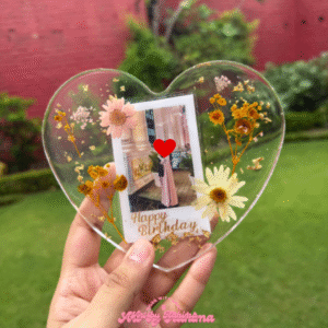 Heart Shaped Minimal Style Floral Frame