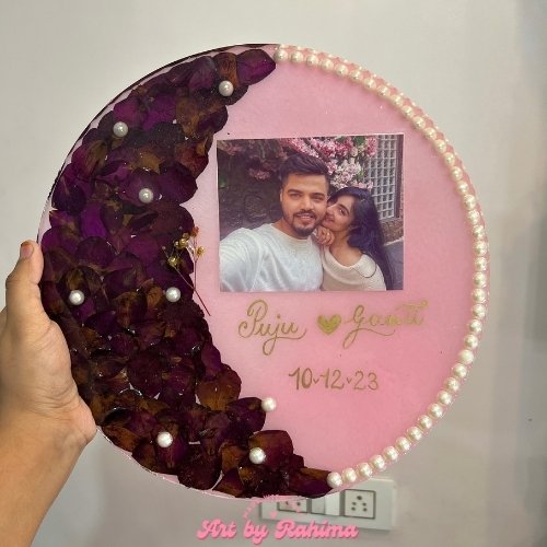 12 inch personalised resin frame with preserved flowers