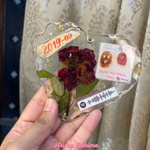 4 Inch Diamond Cut Heart Resin Frame with Full Flower Preservation | Complimentary Wooden Frame