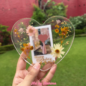Heart Shaped Minimal Style Floral Frame